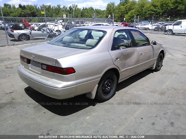 4T1BG22K9XU861920 - 1999 TOYOTA CAMRY CE/LE/XLE GOLD photo 4