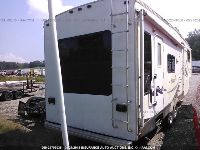 4X4FSEF275J029064 - 2005 FOREST RIVER OTHER  白色 照片 4