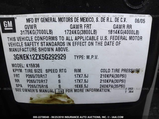 3GNEK12ZX5G292929 - 2005 CHEVROLET AVALANCHE K1500 GRAY photo 9