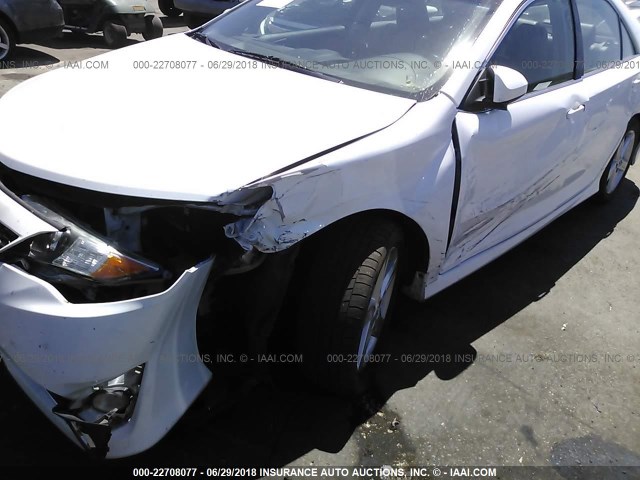 4T1BF1FK8EU313167 - 2014 TOYOTA CAMRY L/SE/LE/XLE 白色 照片 6