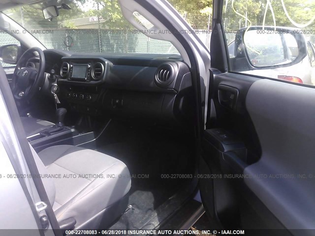5TFCZ5AN3GX037538 - 2016 TOYOTA TACOMA DBL CAB/SR/SR5/TRD SPT/OR SILVER photo 5