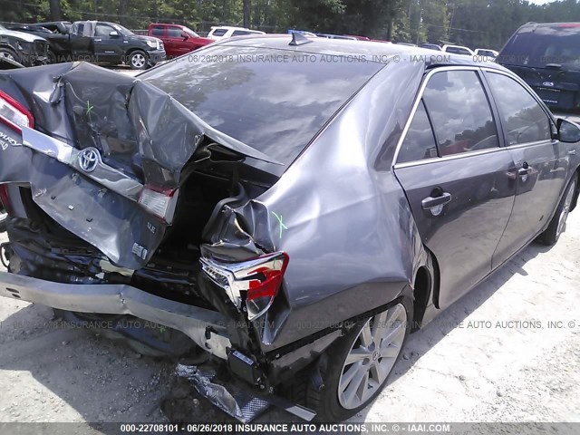 4T1BD1FK1DU088398 - 2013 TOYOTA CAMRY HYBRID/LE/XLE GRAY photo 4