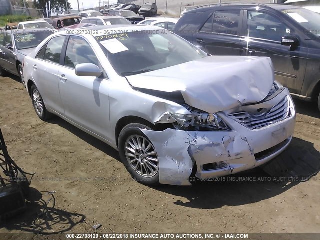 4T1BE46K89U373444 - 2009 TOYOTA CAMRY SE/LE/XLE SILVER photo 1