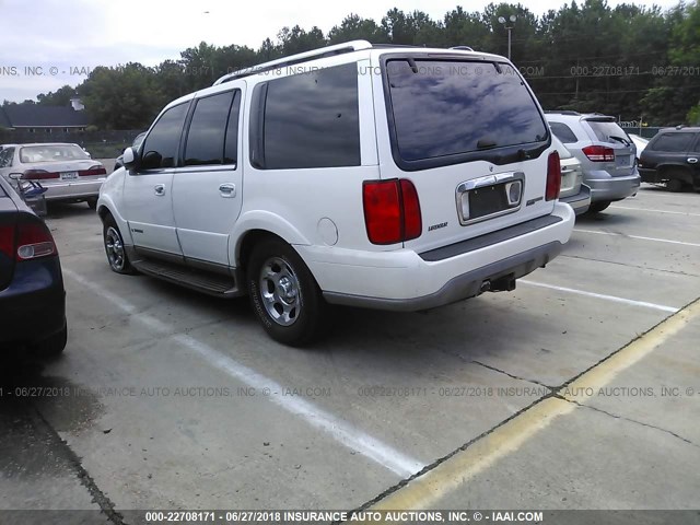 5LMRU27A2YLJ16115 - 2000 LINCOLN NAVIGATOR WHITE photo 3