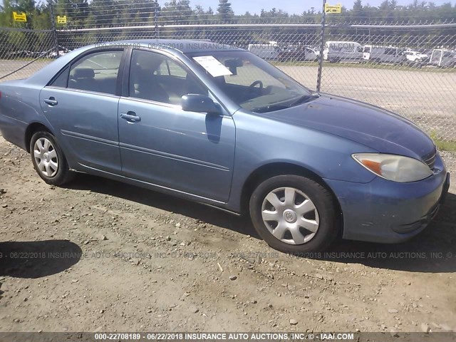 4T1BE32K82U537572 - 2002 TOYOTA CAMRY LE/XLE/SE Mavi foto 1