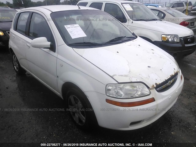 KL1TD66618B166955 - 2008 CHEVROLET AVEO LS WHITE photo 6