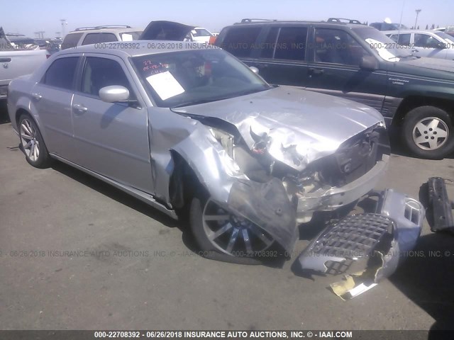 2C3LA73W76H211689 - 2006 CHRYSLER 300C SRT-8 SILVER photo 1