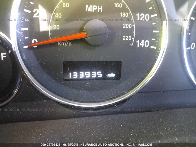 1J8HG48K59C541836 - 2009 JEEP COMMANDER SPORT Weiß Foto 7