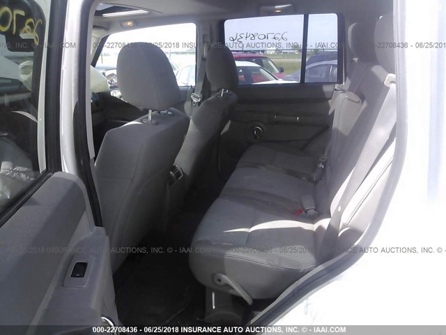 1J8HG48K59C541836 - 2009 JEEP COMMANDER SPORT Weiß Foto 8