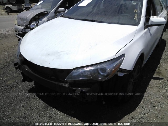 4T1BF1FKXHU812444 - 2017 TOYOTA CAMRY LE/XLE/SE/XSE WHITE photo 6