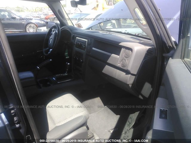 1J4RG4GK4AC137194 - 2010 JEEP COMMANDER SPORT Blau Foto 5