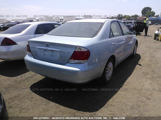 JTDBE32K063054724 - 2006 TOYOTA CAMRY LE/XLE 银色 照片 4