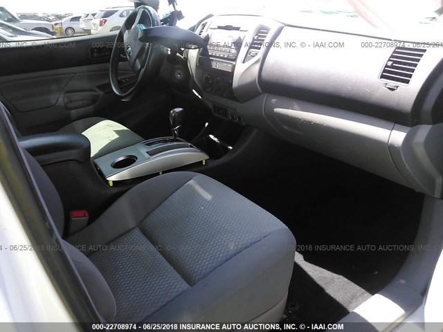 5TFTX4GN1CX006774 - 2012 TOYOTA TACOMA PRERUNNER ACCESS CAB WHITE photo 5