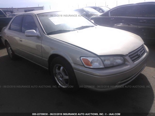 JT2BG22K1Y0466202 - 2000 TOYOTA CAMRY CE/LE/XLE GOLD photo 1