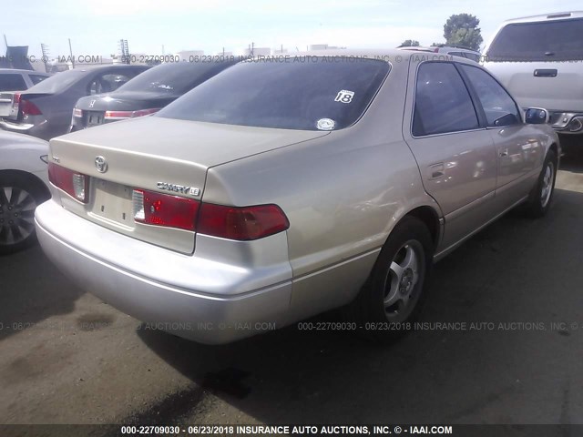 JT2BG22K1Y0466202 - 2000 TOYOTA CAMRY CE/LE/XLE GOLD photo 4