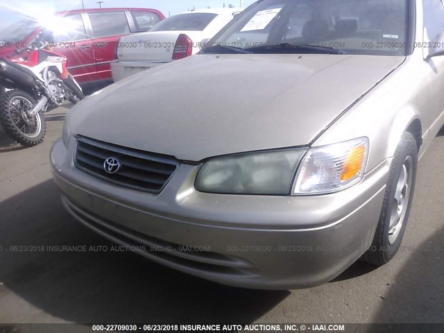 JT2BG22K1Y0466202 - 2000 TOYOTA CAMRY CE/LE/XLE GOLD photo 6