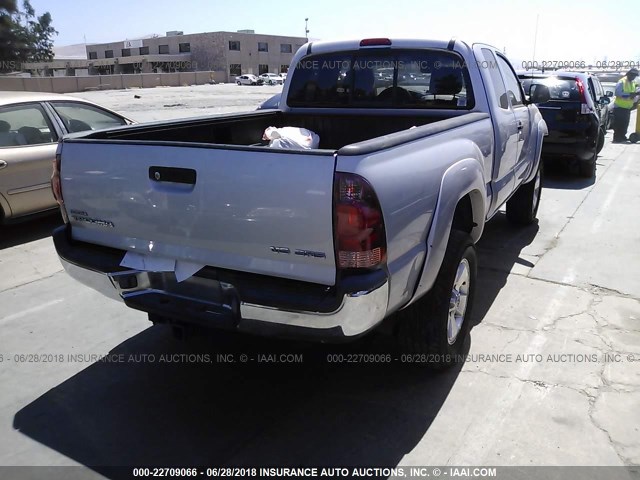 5TEUU42N55Z092123 - 2005 TOYOTA TACOMA ACCESS CAB GRAY photo 4