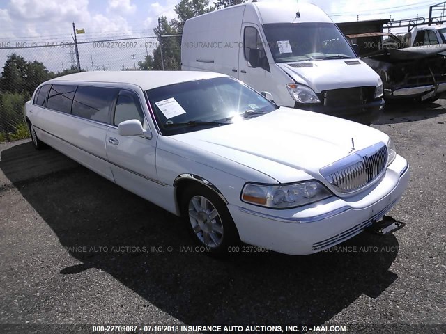 2L1FL8JW1BX764475 - 2011 LINCOLN TOWN CAR EXECUTIVE WHITE photo 1