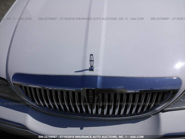 2L1FL8JW1BX764475 - 2011 LINCOLN TOWN CAR EXECUTIVE WHITE photo 10