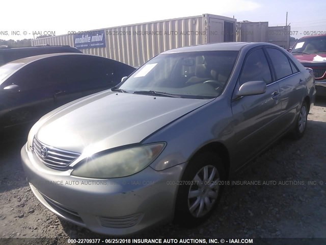 4T1BE30K76U690887 - 2006 TOYOTA CAMRY LE/XLE/SE 银色 照片 2
