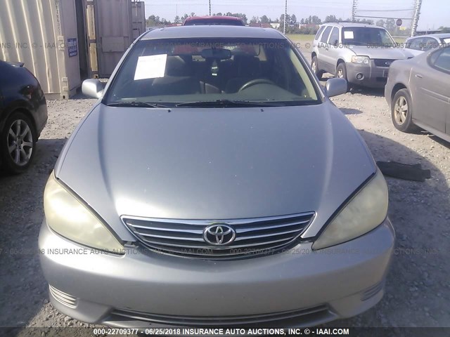 4T1BE30K76U690887 - 2006 TOYOTA CAMRY LE/XLE/SE 银色 照片 6