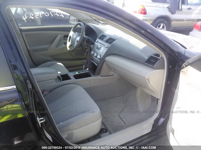 4T1BF3EK6AU537190 - 2010 TOYOTA CAMRY SE/LE/XLE BLACK photo 5