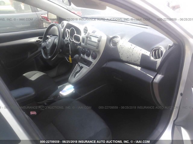 2T1KU40E39C172087 - 2009 TOYOTA COROLLA MATRIX  SILVER photo 5