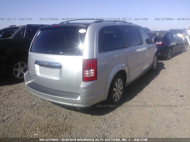 2A8HR54P88R132687 - 2008 CHRYSLER TOWN & COUNTRY TOURING SILVER photo 4