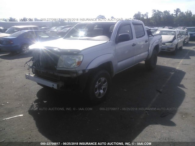 5TELU42N58Z545706 - 2008 TOYOTA TACOMA DOUBLE CAB ვერცხლისფერი ფოტო 2