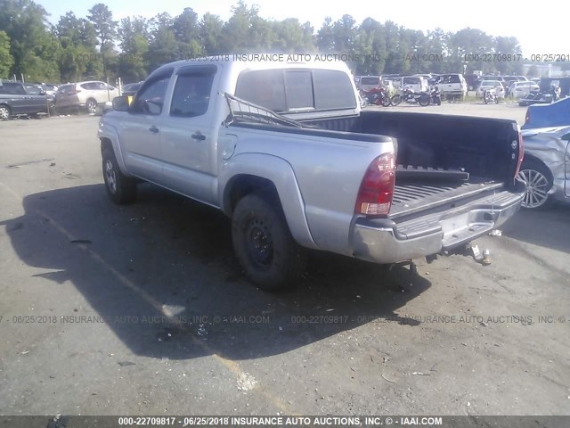 5TELU42N58Z545706 - 2008 TOYOTA TACOMA DOUBLE CAB SILVER photo 3