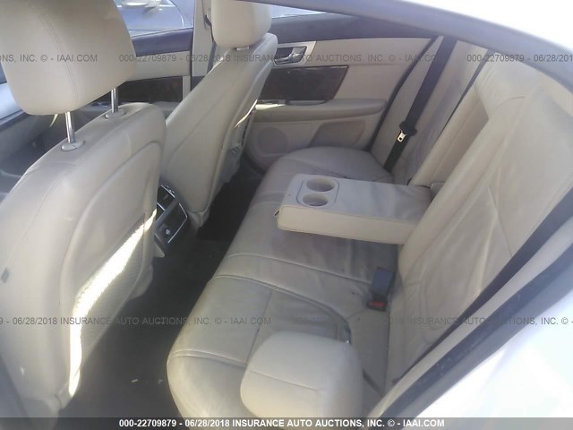 SAJWA0ES6DPS65375 - 2013 JAGUAR XF WHITE photo 8