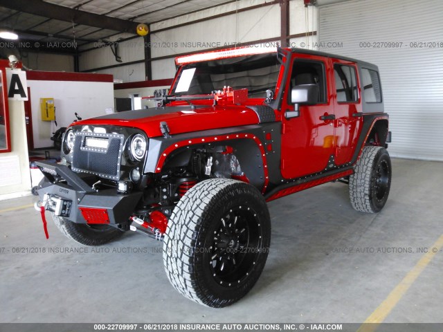 1C4BJWDG0HL738889 - 2017 JEEP WRANGLER UNLIMITE SPORT RED photo 2