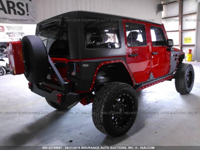 1C4BJWDG0HL738889 - 2017 JEEP WRANGLER UNLIMITE SPORT RED photo 4