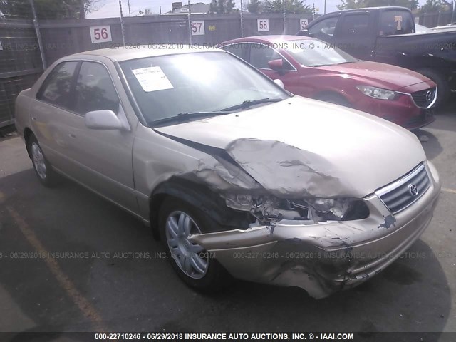 JT2BF22K3Y0257207 - 2000 TOYOTA CAMRY CE/LE/XLE 金色 照片 1