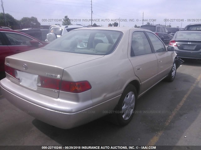 JT2BF22K3Y0257207 - 2000 TOYOTA CAMRY CE/LE/XLE GOLD photo 4
