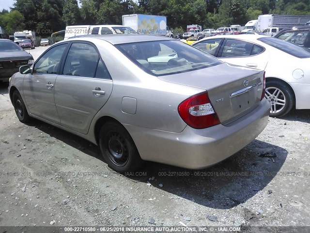 JTDBE30K530224172 - 2003 TOYOTA CAMRY LE/XLE Champagne photo 3