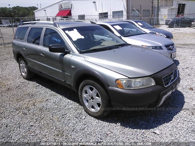 YV4SZ592261225908 - 2006 VOLVO XC70 GRAY photo 1