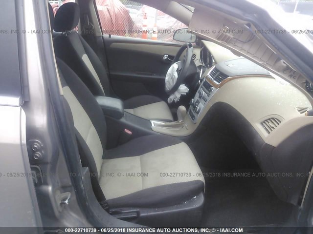 1G1ZH57B28F272460 - 2008 CHEVROLET MALIBU 1LT Champagne photo 5