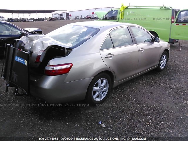 4T1BE46K28U260152 - 2008 TOYOTA CAMRY CE/LE/XLE/SE TAN photo 4
