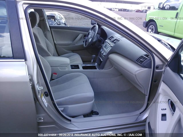 4T1BE46K28U260152 - 2008 TOYOTA CAMRY CE/LE/XLE/SE TAN photo 5