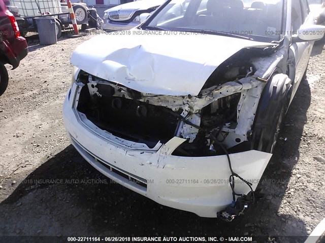 JHMCP26458C073937 - 2008 HONDA ACCORD LXP WHITE photo 6