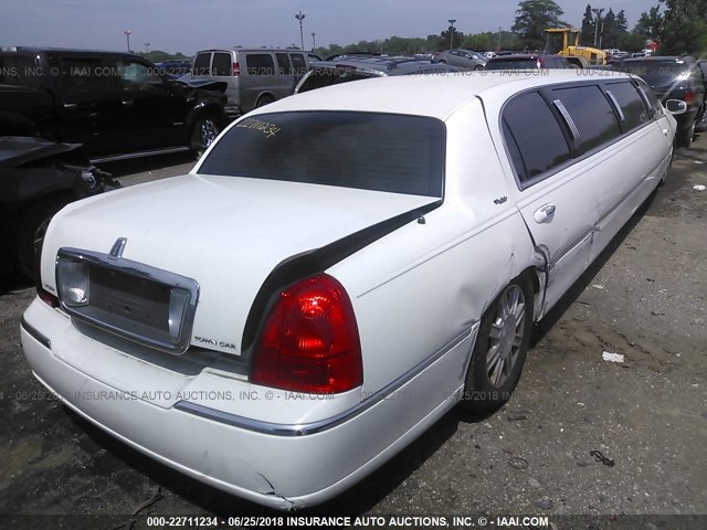 1L1FM88W67Y630118 - 2007 LINCOLN TOWN CAR EXECUTIVE WHITE photo 4