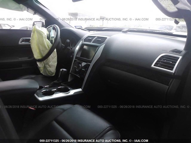 1FM5K7F83FGA04772 - 2015 FORD EXPLORER LIMITED 白色 照片 5