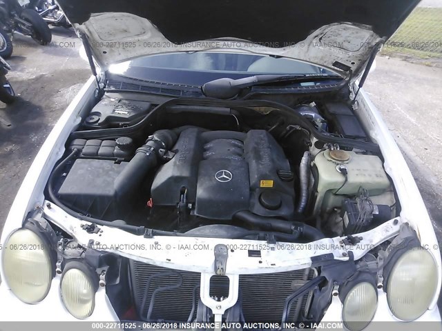 WDBLK65G6XT009129 - 1999 MERCEDES-BENZ CLK 320 WHITE photo 10