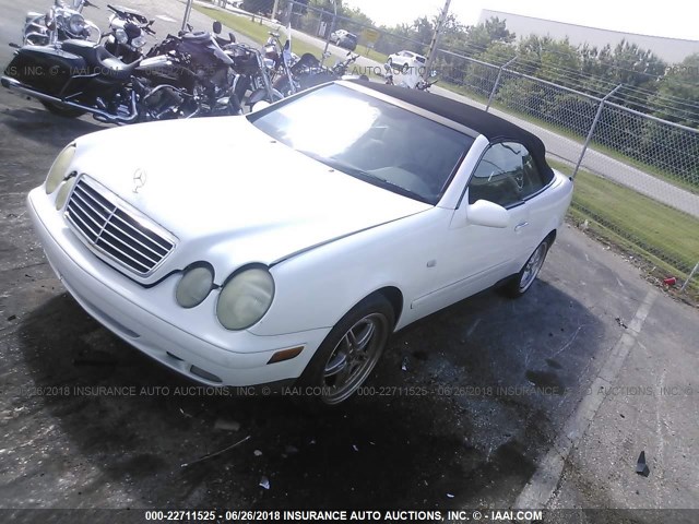 WDBLK65G6XT009129 - 1999 MERCEDES-BENZ CLK 320 WHITE photo 2