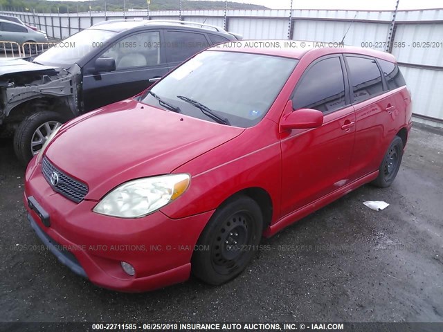 2T1KR32E55C377185 - 2005 TOYOTA COROLLA MATRIX XR RED photo 2