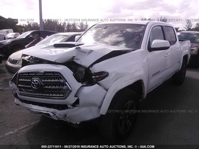 5TFCZ5AN4HX076334 - 2017 TOYOTA TACOMA DBL CAB/SR/TRDSPT/OR/PRO თეთრი ფოტო 6