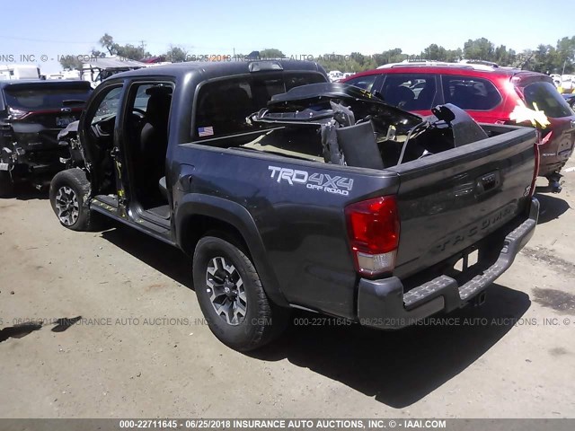 3TMCZ5AN3HM099710 - 2017 TOYOTA TACOMA DBL CAB/SR/TRDSPT/OR/PRO ნაცრისფერი ფოტო 3