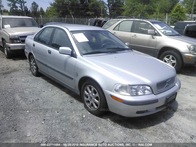 YV1VS29561F621102 - 2001 VOLVO S40 1.9T SILVER photo 1