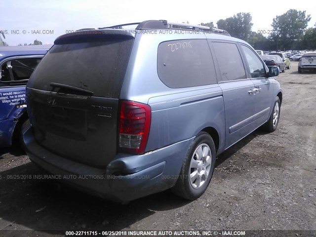 KNDMC233976031975 - 2007 HYUNDAI ENTOURAGE GLS/SE/LIMITED BLUE photo 4